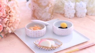 ポーセラーツ 白磁 丸・四角お重 2点セット - メルカリ