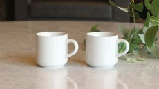 画像1: ☆セール品☆□白磁□1個あたり120円 小さなラウンドタイプのマグカップ２客セット　アウトレット品 | ポーセラーツ白磁 (1)