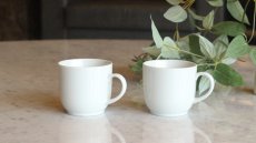画像1: ☆セール品☆□白磁□1個あたり130円 ラウンドタイプのマグカップ２客セット　アウトレット品 | ポーセラーツ白磁 (1)