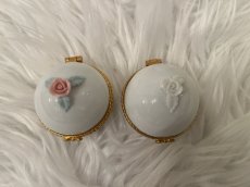画像4: 特価□白磁□小物入れ　球タイプ(カラー)  　＊アウトレット品　｜　インスタグラム (4)