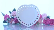 画像1: 特価品□白磁□ハート透かしプレート　 アウトレット品　| 　インスタグラム (1)